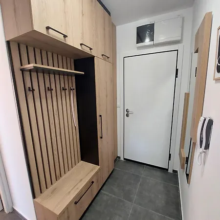 Apartament Sisarka Dva *